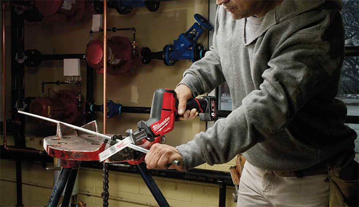 Hình ảnh thực tế quá trình sử dụng Milwaukee M12 CHZ-0 Hình ảnh thực tế quá trình sử dụng Milwaukee M12 CHZ-0