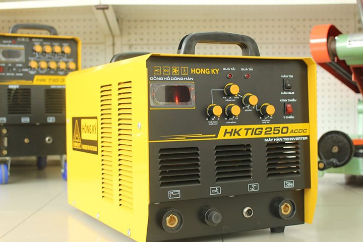 HK TIG 250 AC/DC có kí hiệu bằng Tiếng Việt, dễ dàng sử dụng