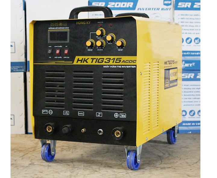 Máy có trang bị bánh xe rất tiện lợi khi di chuyển Máy có trang bị bánh xe rất tiện lợi khi di chuyển