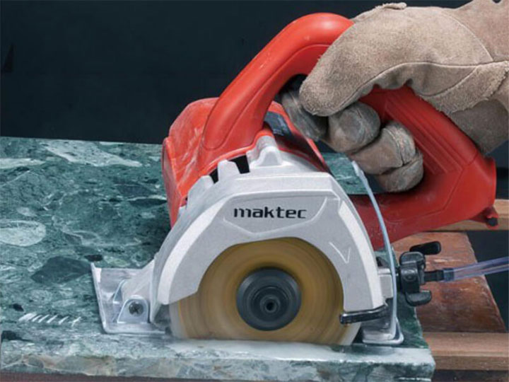 Maktec MT413 có khả năng cắt vượt trội, mạnh mẽ 