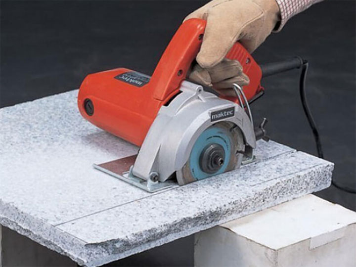 Maktec MT413 cung cấp khả năng cắt nhanh, đường cắt đẹp