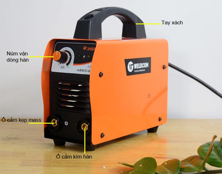 Chi tiết trên máy hàn điện tử jasic ares 120