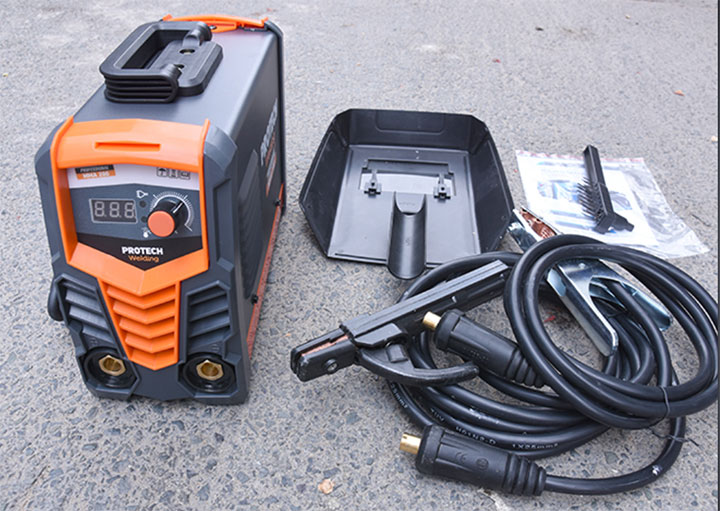 Bộ sản phẩm của máy hàn que Protech MMA 200