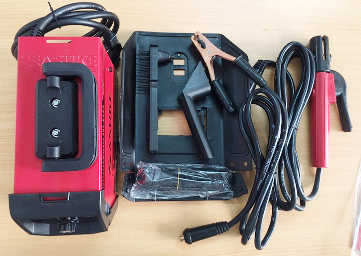 Bộ phụ kiện đi kèm của bộ máy hàn 200A Sasuke ZX7 200E