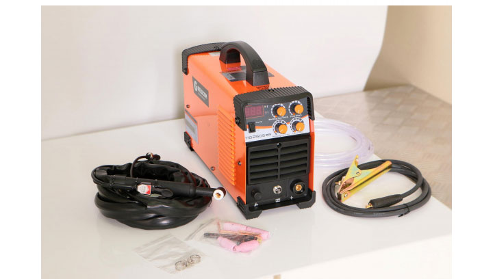 Máy hàn Jasic Tig Lạnh 250S W228 được trang bị đầy đủ phụ kiện Máy hàn Jasic Tig Lạnh 250S W228 được trang bị đầy đủ phụ kiện