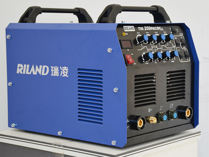 Hình ảnh máy hàn Tig Riland TIG 250P AC/DC Hình ảnh máy hàn Tig Riland TIG 250P AC/DC