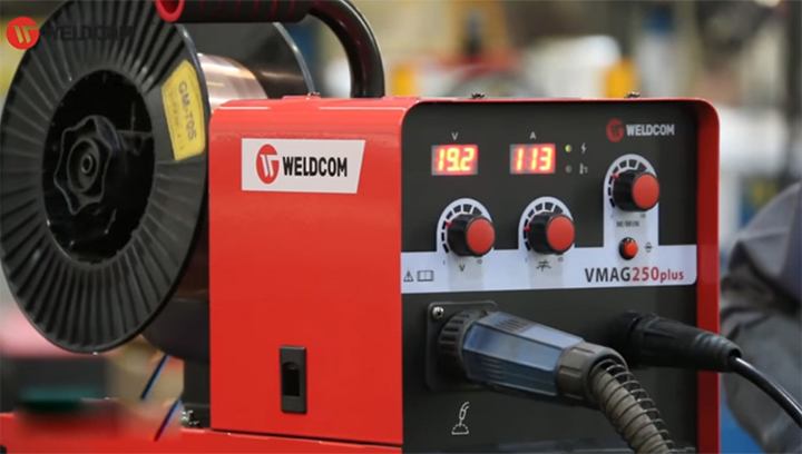 Hình ảnh thực tế quá trình làm việc của Weldcom VMag 250S Plus Hình ảnh thực tế quá trình làm việc của Weldcom VMag 250S Plus