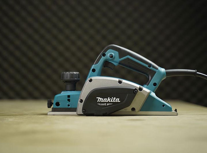 Hình ảnh máy bào gỗ Makita 1901B