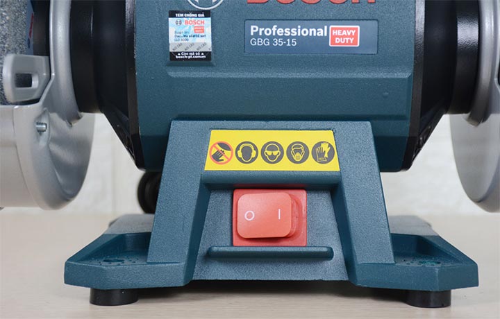 Bosch GBG 35-15 có điểm cộng hoạt động êm ái