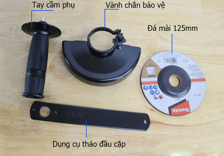 Phụ kiện đi kèm với máy mài góc Makita GA5020