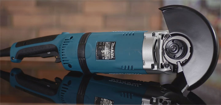 Hình ảnh thực tế của máy mài góc Makita GA7030R Hình ảnh thực tế của máy mài góc Makita GA7030R