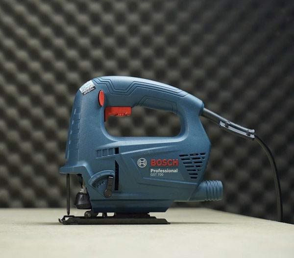 Hình ảnh máy cưa Bosch GST 700
