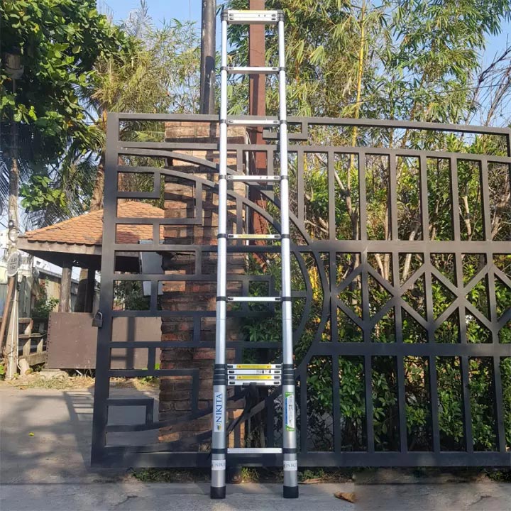 Hình ảnh thực tế thang nhôm rút đơn Nikita R58