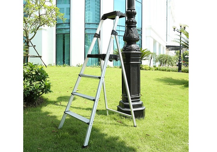 Hình ảnh thực tế của thang nhôm Hình ảnh thực tế của thang nhôm