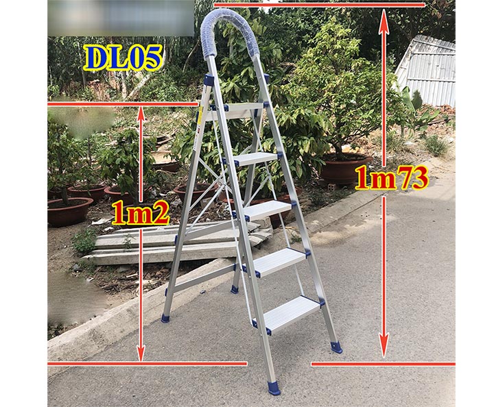 Hình ảnh thực tế thang nhôm ghế Nikita DL05 Hình ảnh thực tế thang nhôm ghế Nikita DL05
