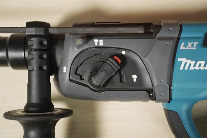 Máy chính hãng Makita, bảo hành 6 tháng Máy chính hãng Makita, bảo hành 6 tháng