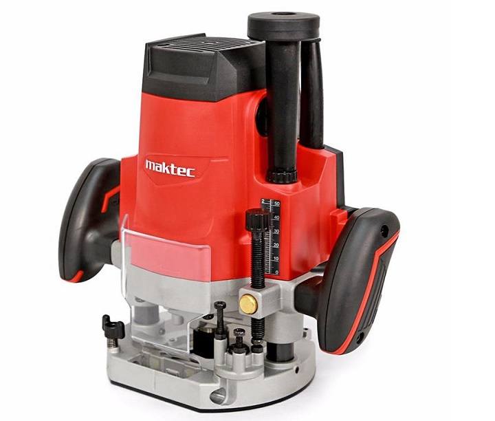 Thiết kế gọn gạn với hai tay cầm dễ điều khiển máy