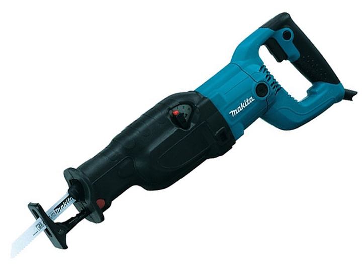 Máy cưa kiếm Makita JR3060T thực hiện cưa cắt với tốc độ nhanh