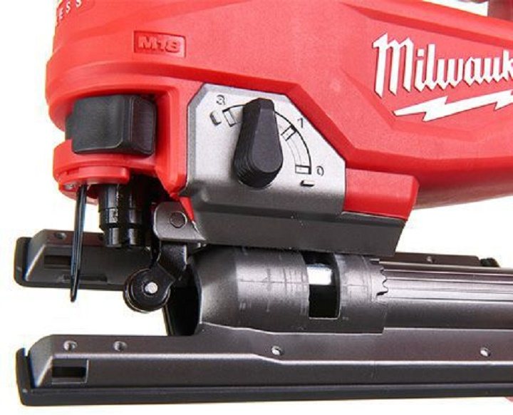 Máy được tích hợp đèn led, 3 chế độ làm việc