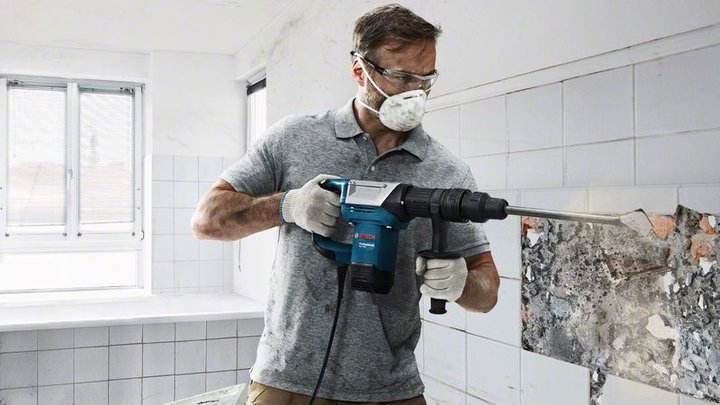 Bosch GSH 500 Max đục bê tông nhanh gọn