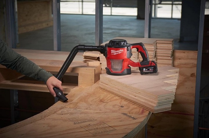 Máy hút bụi đa năng Milwaukee M18 CV-0 được dùng trong các công việc xây dựng, nội thất
