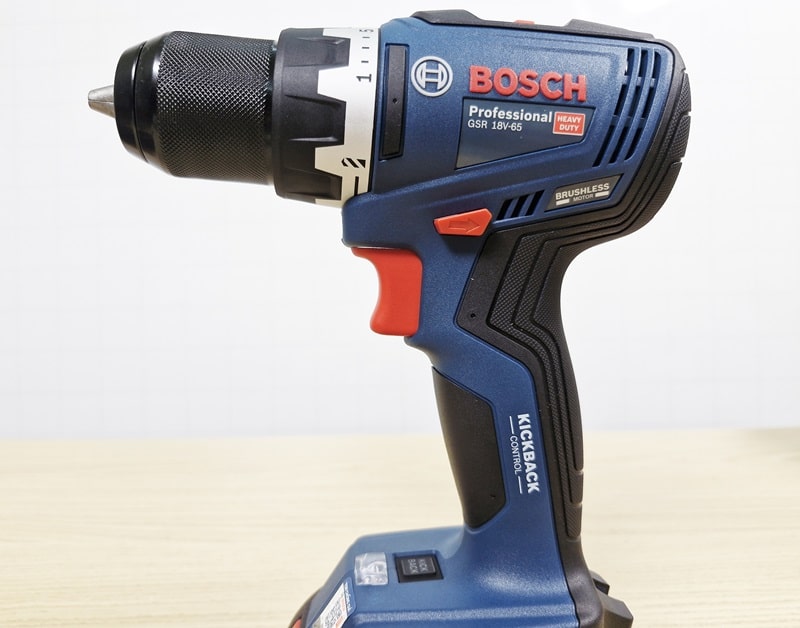 Thiết kế máy nhỏ gọn, dễ sử dụng Thiết kế máy nhỏ gọn, dễ sử dụng