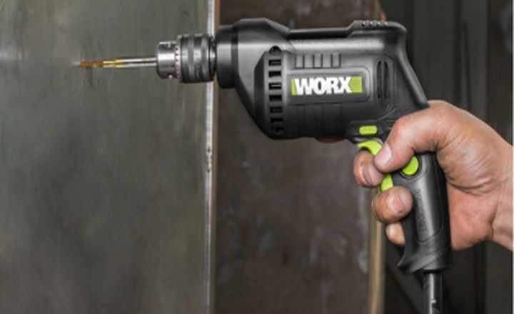 Khoan mạnh mẽ trên gỗ, kim loại