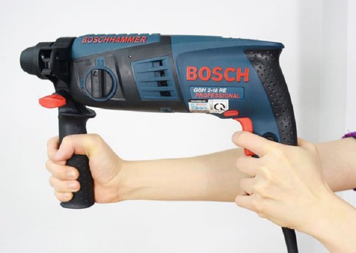 Sử dụng máy khoan búa Bosch GBH 2-20 RE cách trình tự