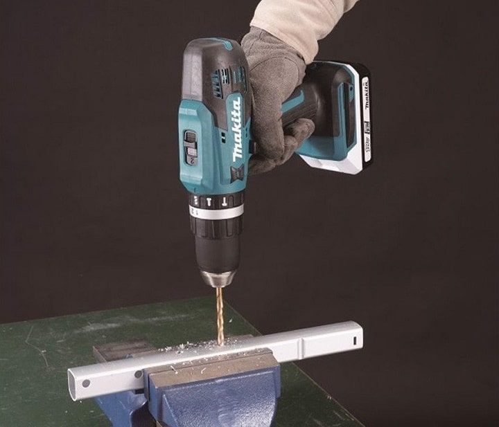 Máy khoan Makita HP488DWE (18V) làm việc mạnh mẽ, đa chức năng