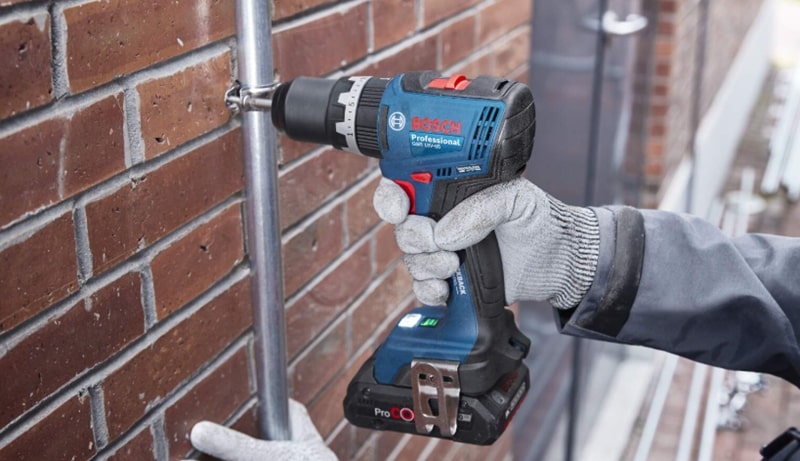  Máy khoan pin Bosch GSB 18V-65 khoan tốt trên tường