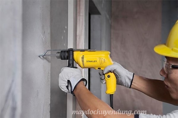 Máy khoan động lực 600W Stanley SDH600K