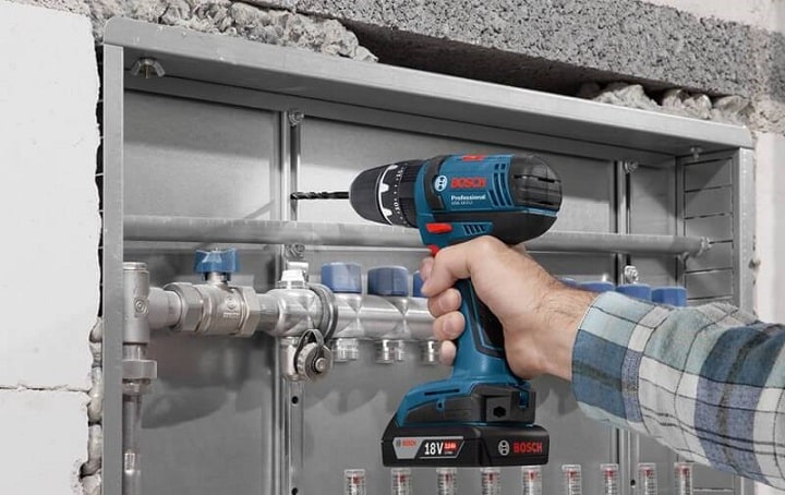 GSR 18-2-LI set mang đến khả năng khoan mạnh mẽ GSR 18-2-LI set mang đến khả năng khoan mạnh mẽ