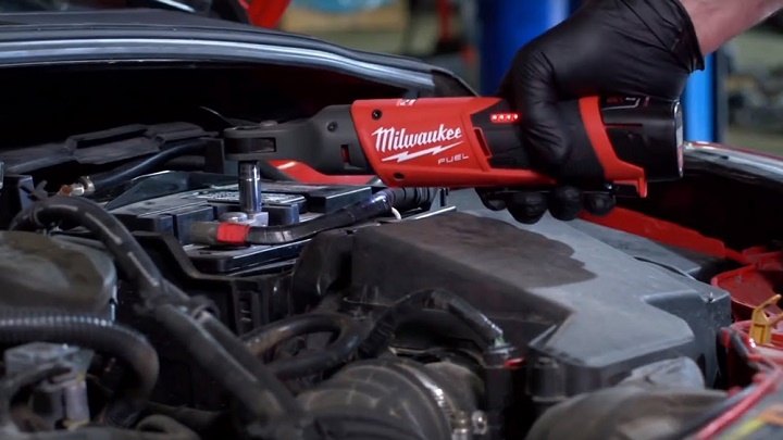 Sử dụng thích hợp trong các xưởng sửa chữa máy móc 