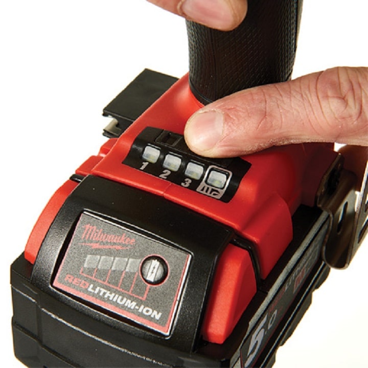 Milwaukee M18 FQID-0 hoạt động với 4 chế độ về tốc độ và lực siết